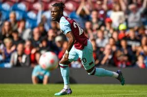 西汉姆官方：28岁边锋马克西维尔-科尔内外租热那亚1个赛季