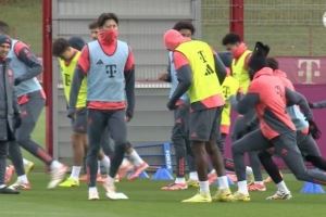 记者:乌尔比希可能首发,戴维斯、伊藤洋辉、迪亚斯均已参与合练